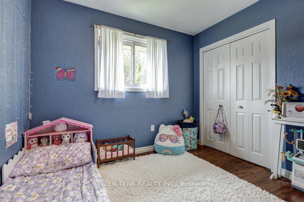 Photo 12 of 131 Fourth Avenue, Aylmer — HOMEH