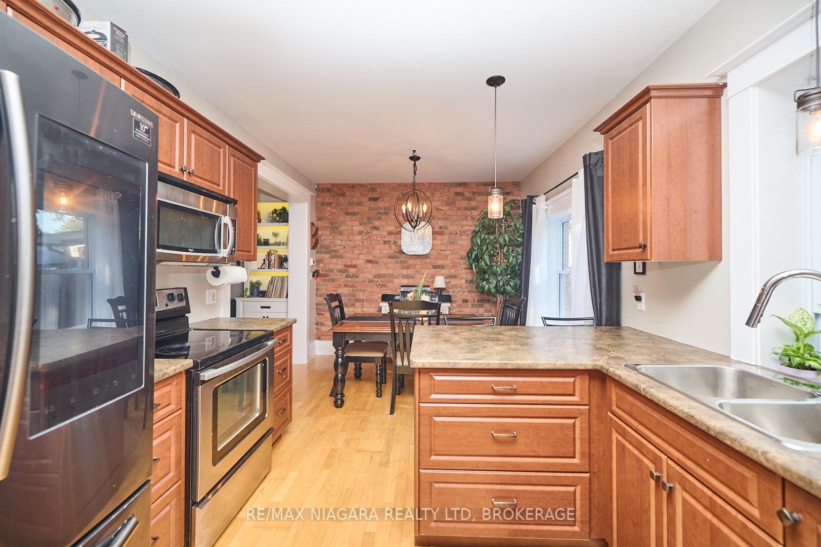 Photo 14 of 144 River Road, Welland, Welland Downtown — HOMEH