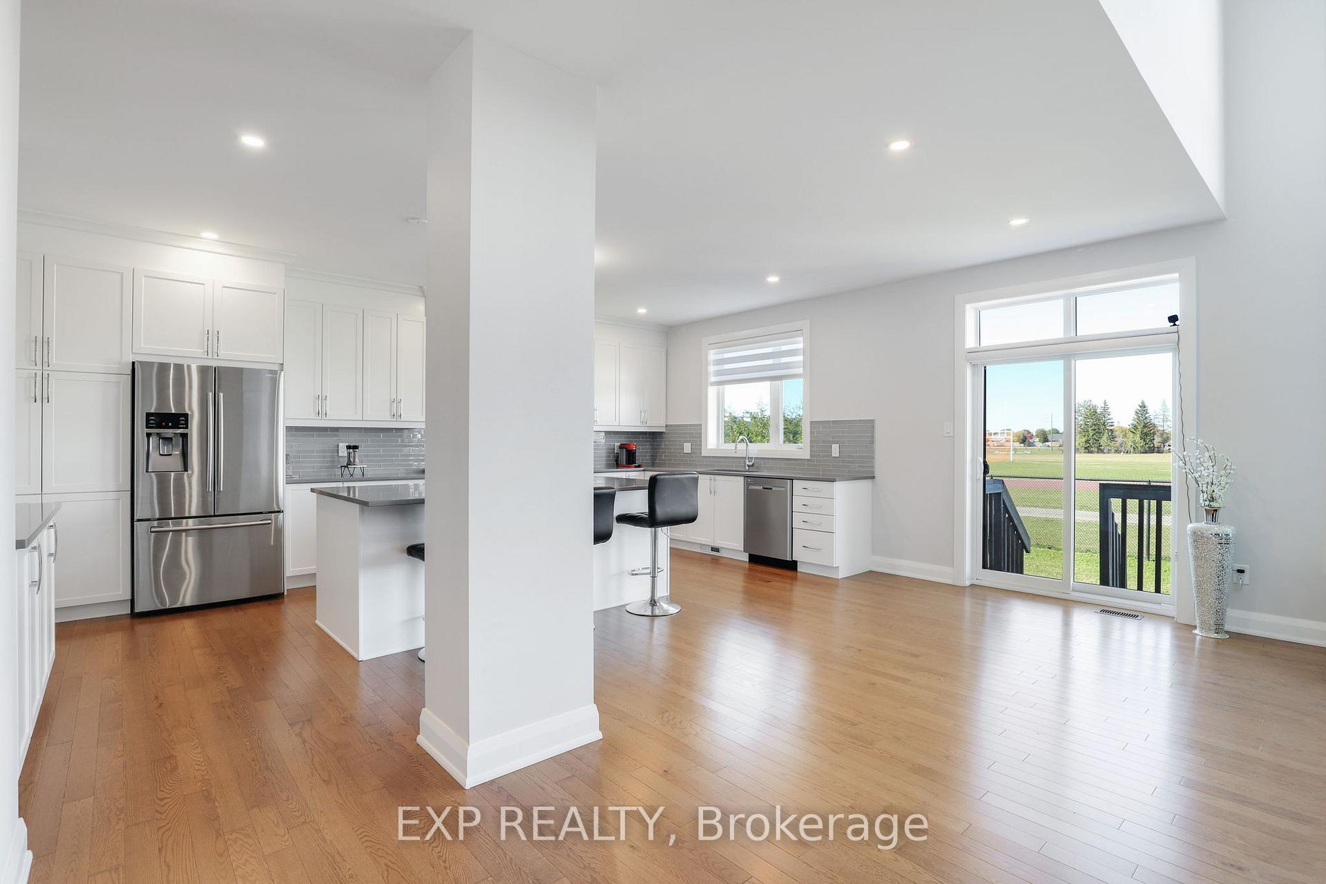 Photo 9 of 143 Cambie Road, Ottawa, Riverside South/Gloucester Glen — HOMEH