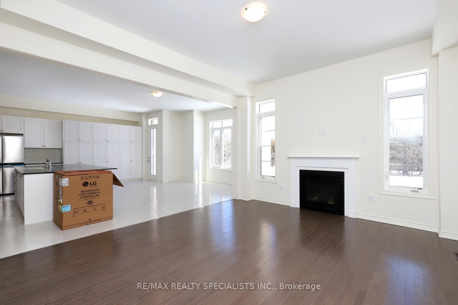 Photo 19 of 46 Priory Drive, Whitby, Rural Whitby — HOMEH