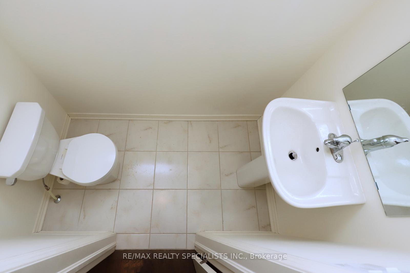 Photo 20 of 46 Priory Drive, Whitby, Rural Whitby — HOMEH