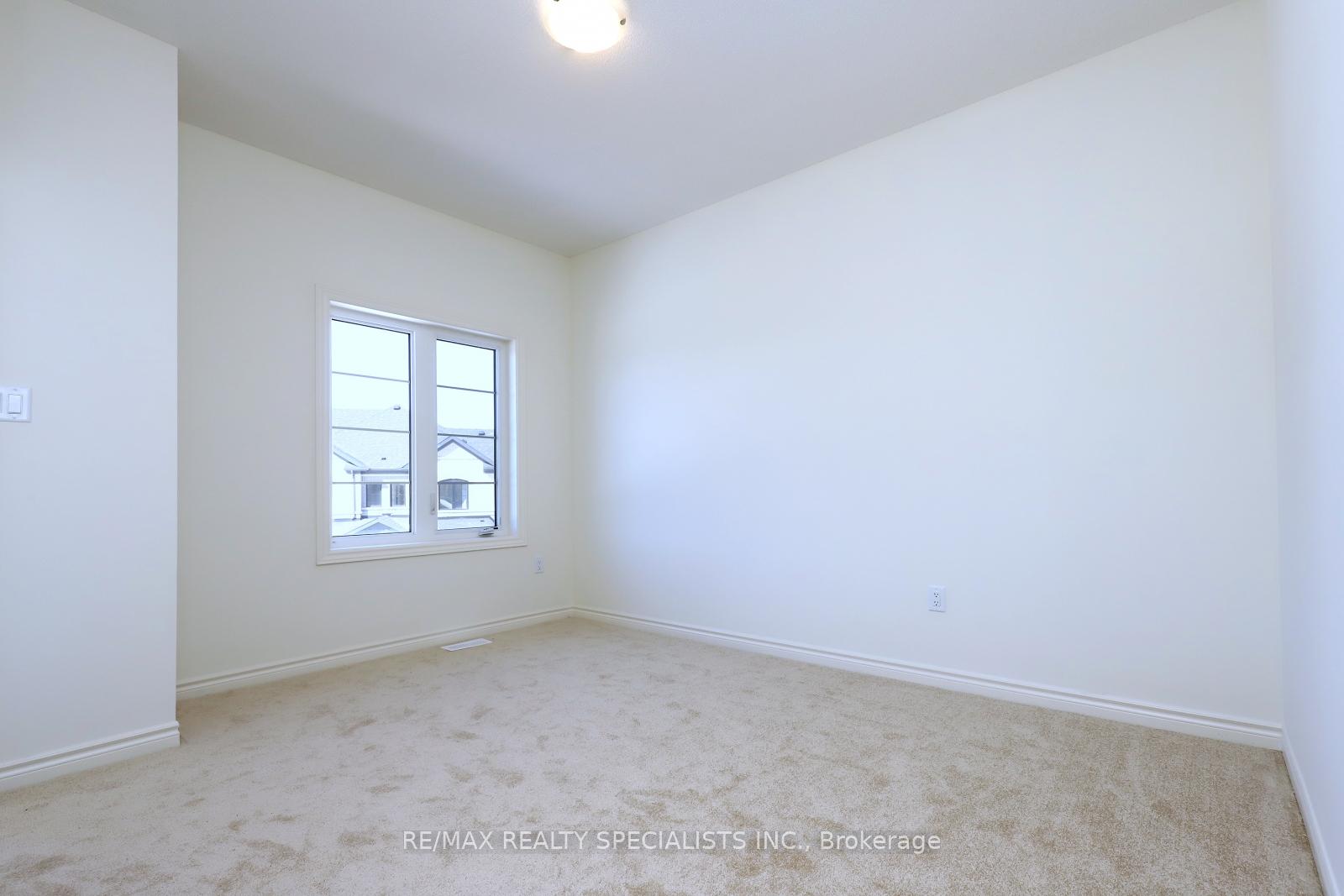 Photo 41 of 46 Priory Drive, Whitby, Rural Whitby — HOMEH