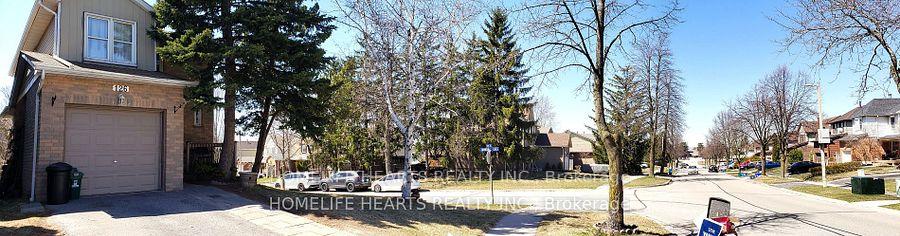 Photo 2 of 126 Kirby Crescent, Whitby, Blue Grass Meadows — HOMEH