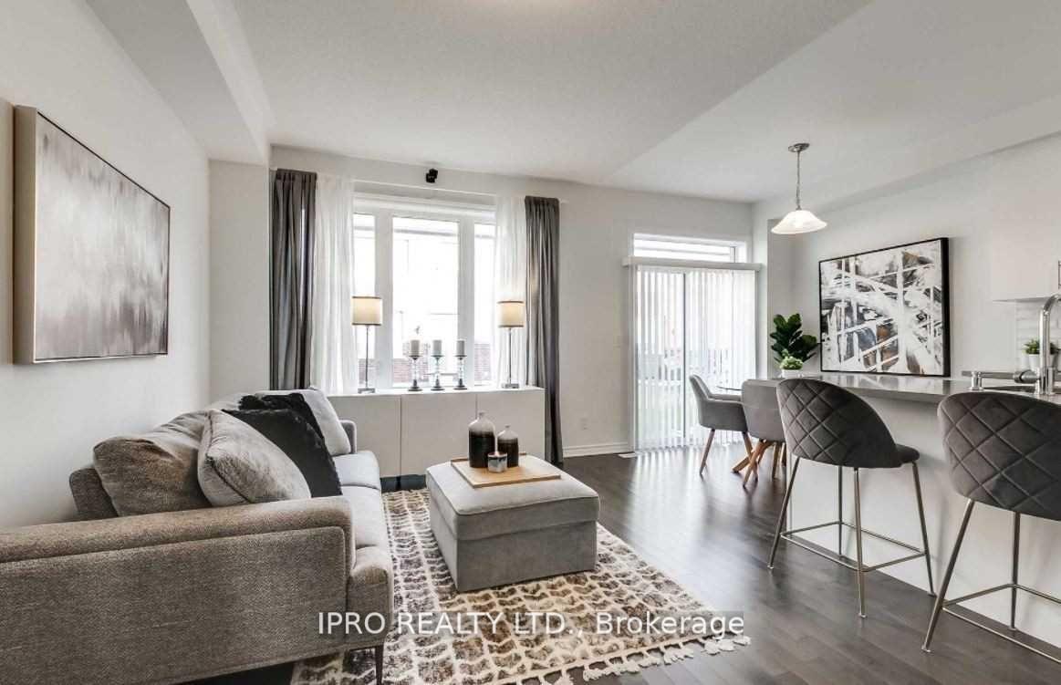 Photo 6 of 29 Sutcliffe Drive, Whitby, Rolling Acres — HOMEH