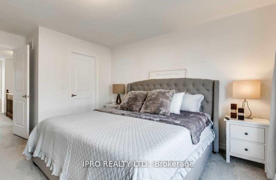 Photo 21 of 29 Sutcliffe Drive, Whitby, Rolling Acres — HOMEH