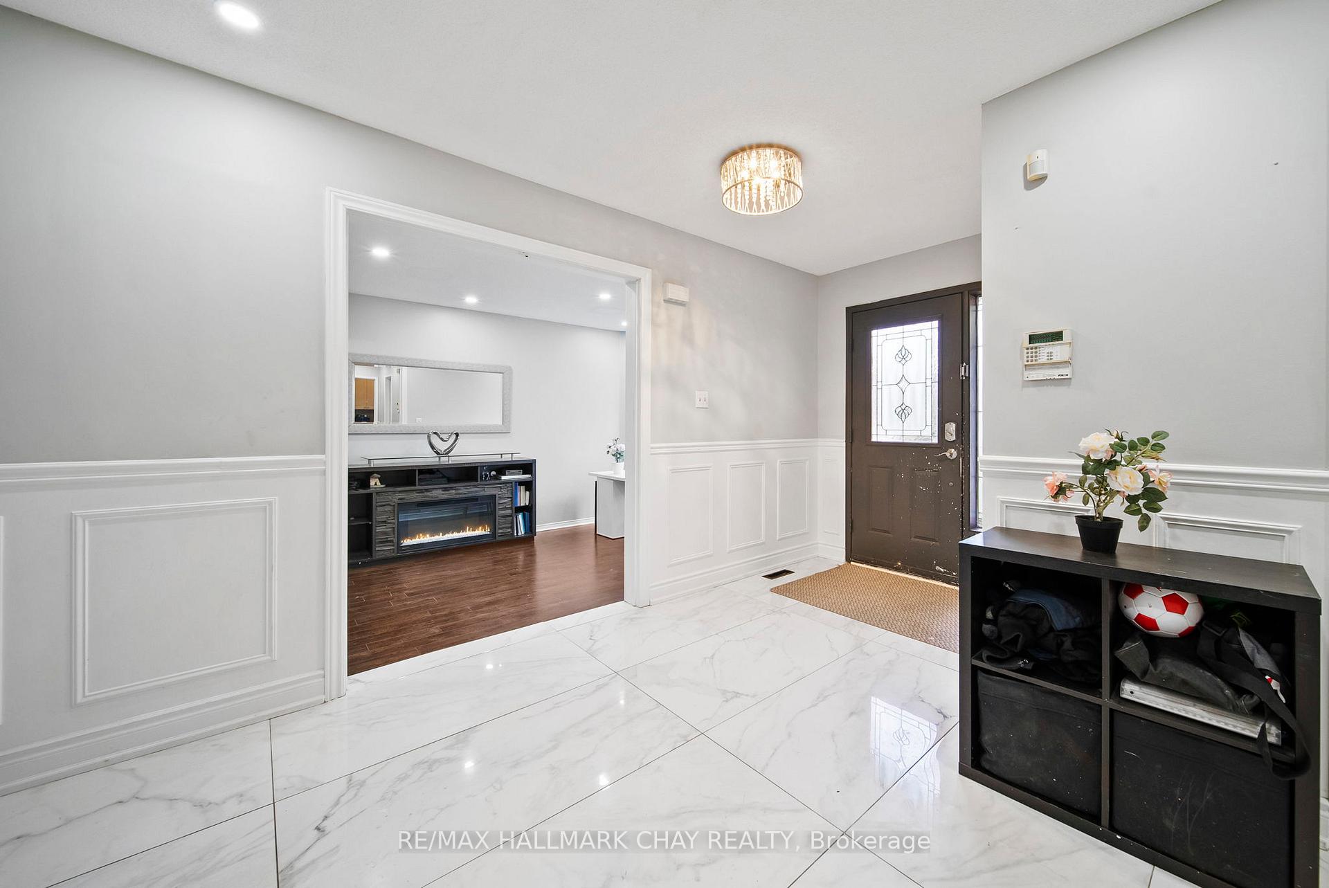 Photo 5 of 56 Hubbert Crescent, Barrie, Holly — HOMEH