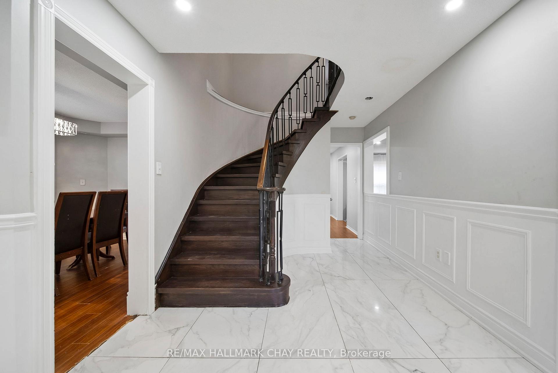 Photo 8 of 56 Hubbert Crescent, Barrie, Holly — HOMEH