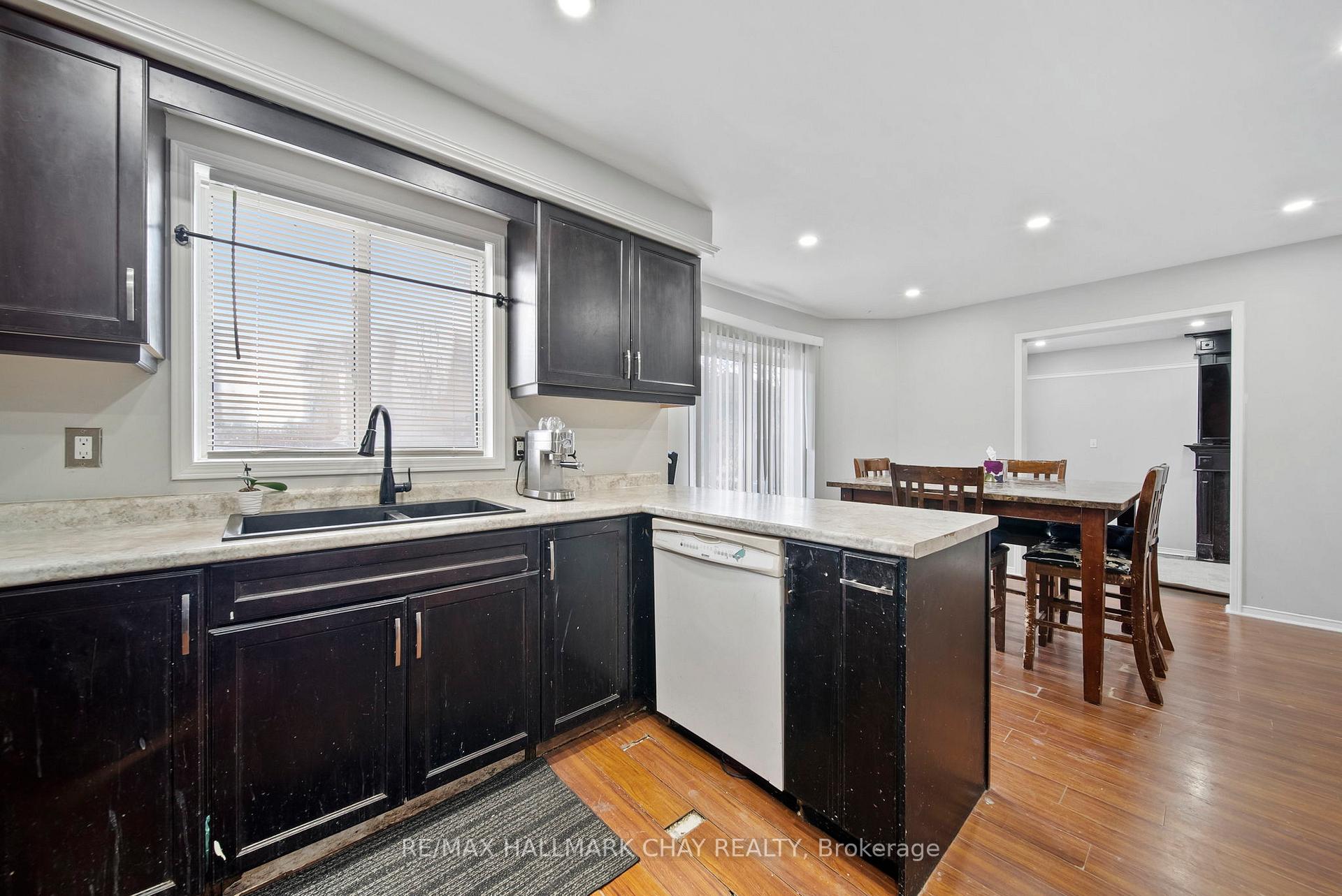 Photo 13 of 56 Hubbert Crescent, Barrie, Holly — HOMEH