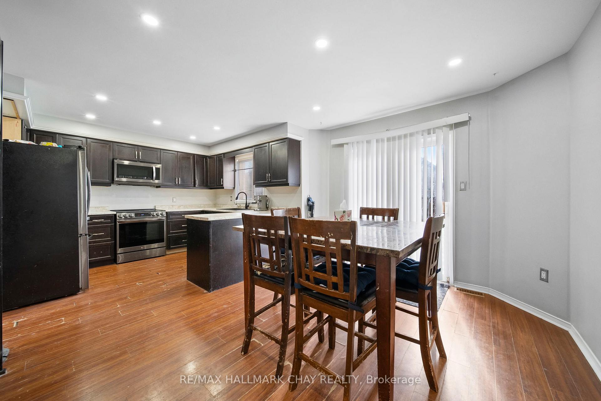 Photo 18 of 56 Hubbert Crescent, Barrie, Holly — HOMEH
