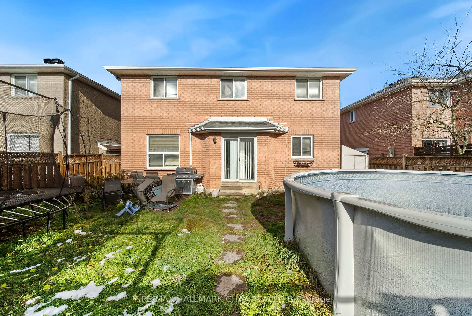 Photo 33 of 56 Hubbert Crescent, Barrie, Holly — HOMEH