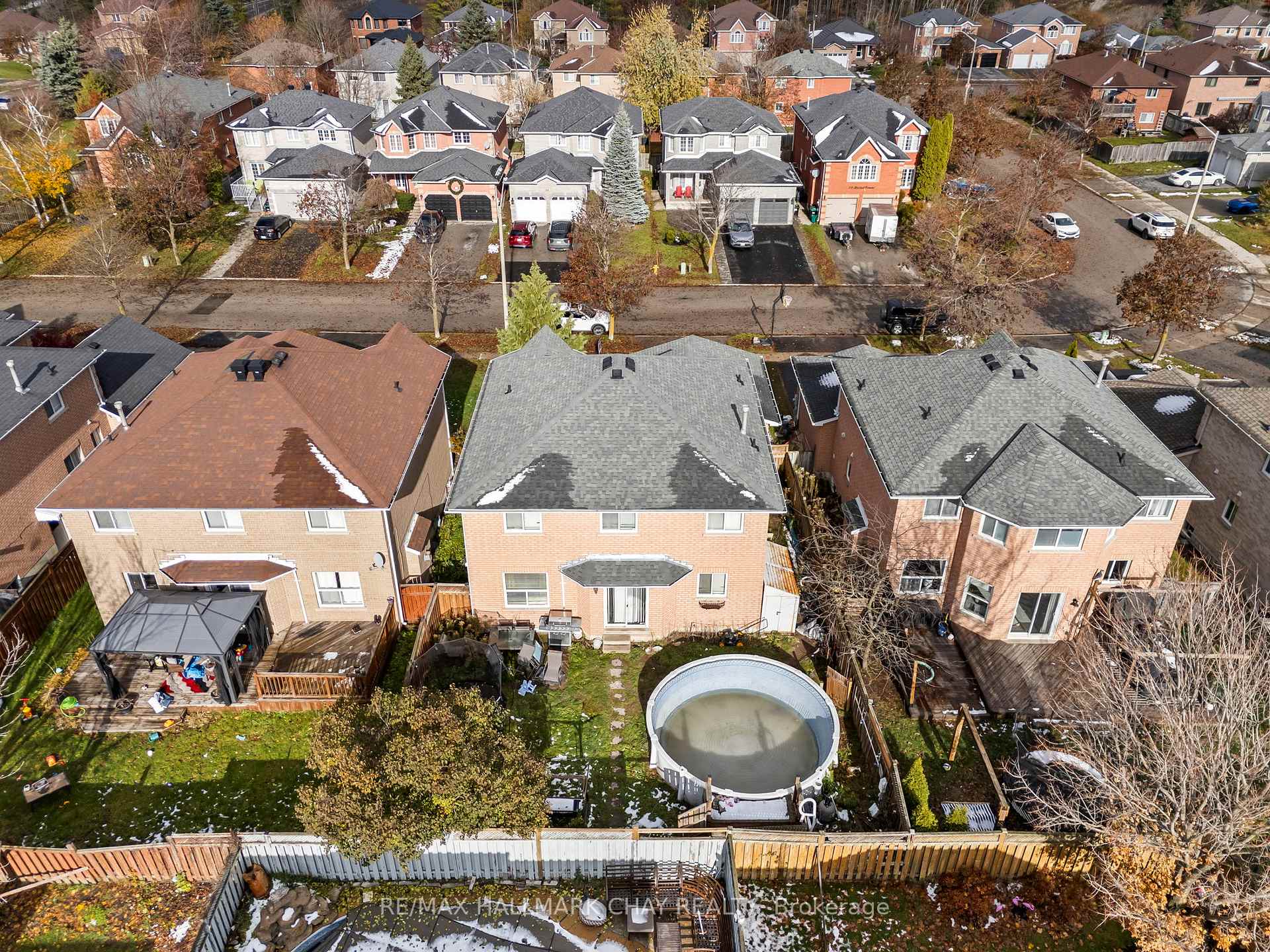 Photo 35 of 56 Hubbert Crescent, Barrie, Holly — HOMEH
