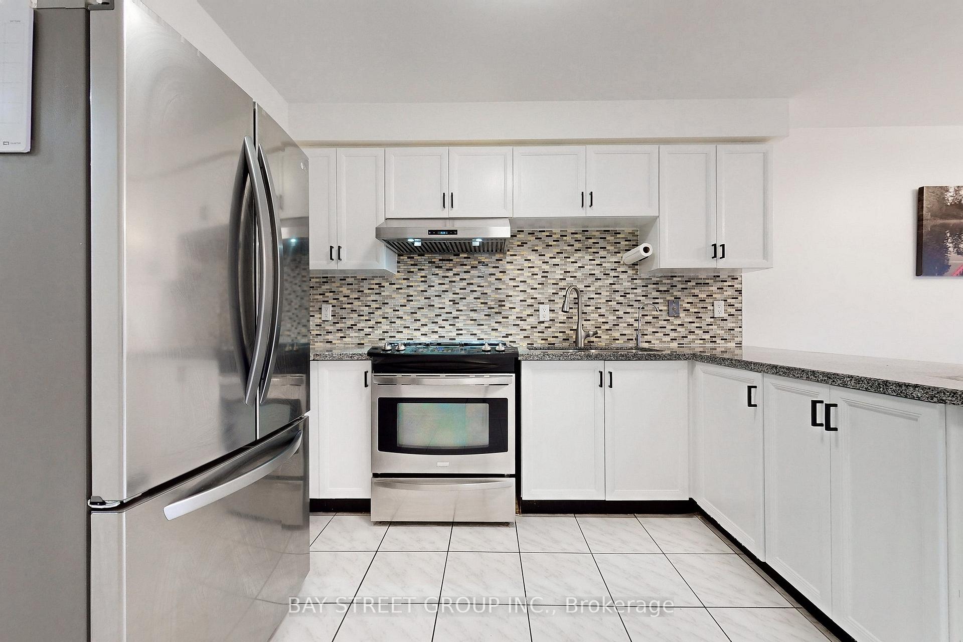 Photo 12 of 115 Kenborough Court, Markham, Milliken Mills East — HOMEH