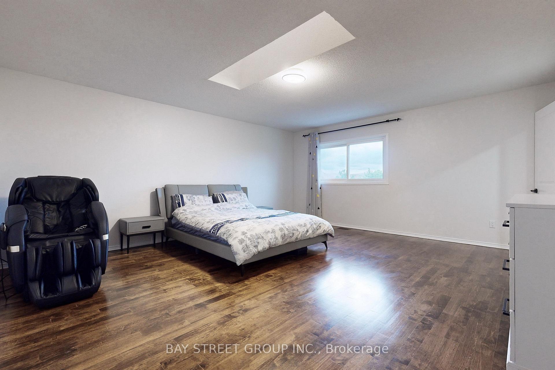 Photo 17 of 115 Kenborough Court, Markham, Milliken Mills East — HOMEH