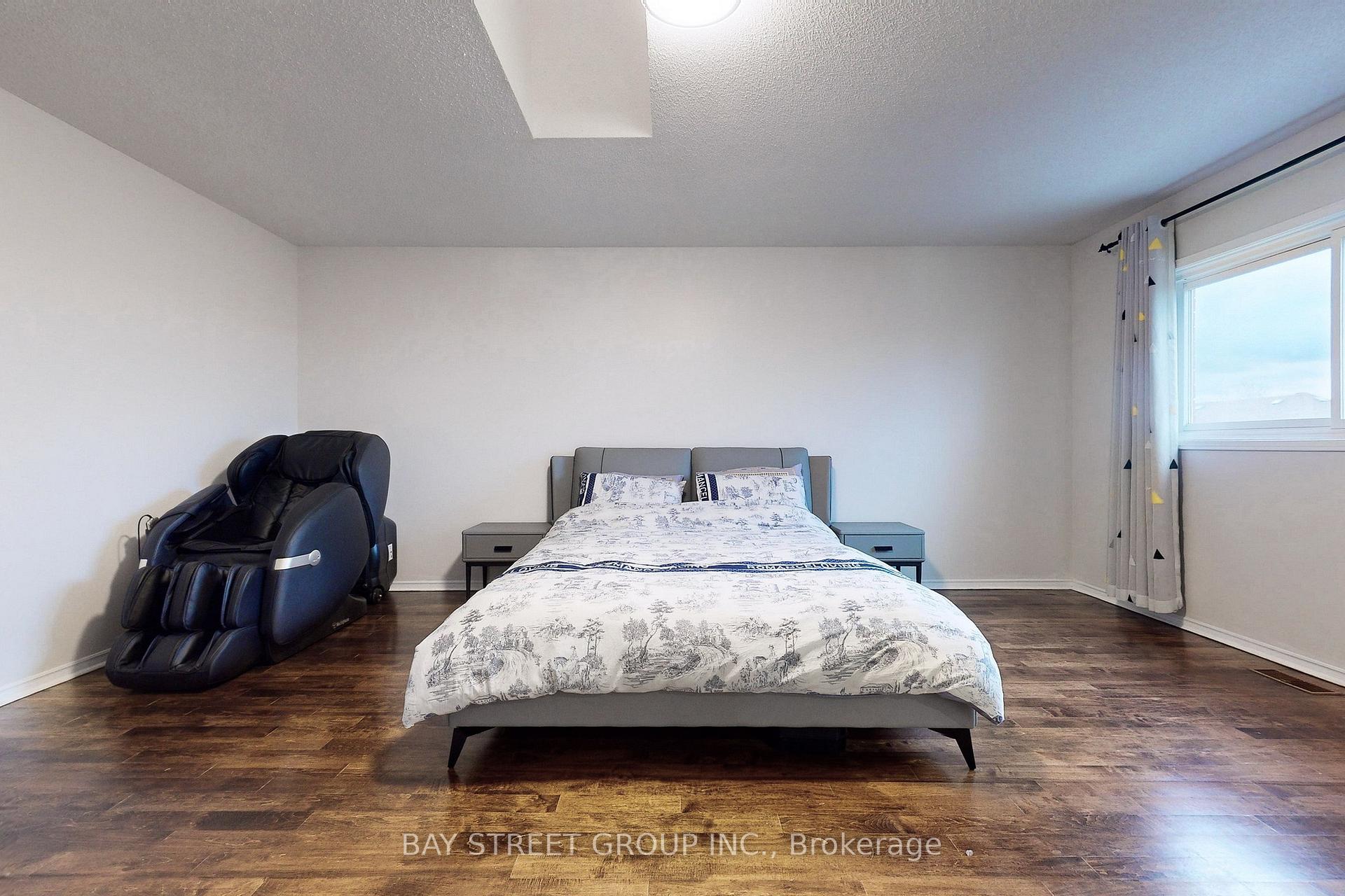 Photo 19 of 115 Kenborough Court, Markham, Milliken Mills East — HOMEH