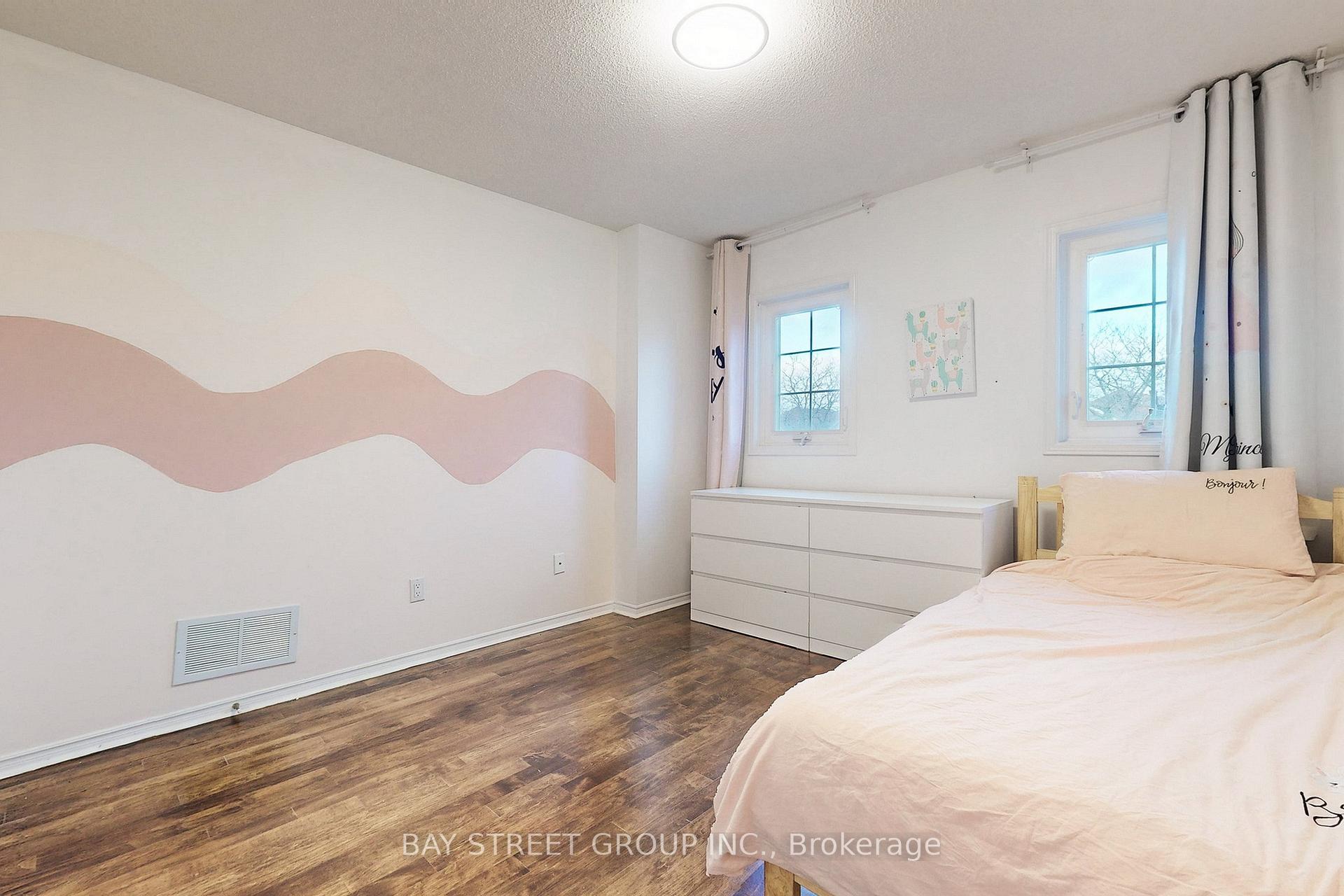 Photo 25 of 115 Kenborough Court, Markham, Milliken Mills East — HOMEH