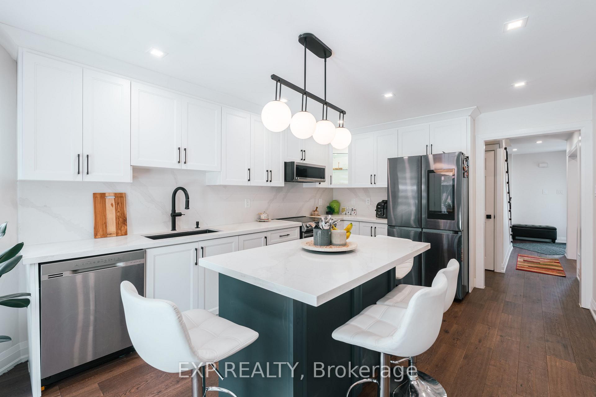 Photo 7 of 12 Fieldnest Crescent, Whitby, Rolling Acres — HOMEH