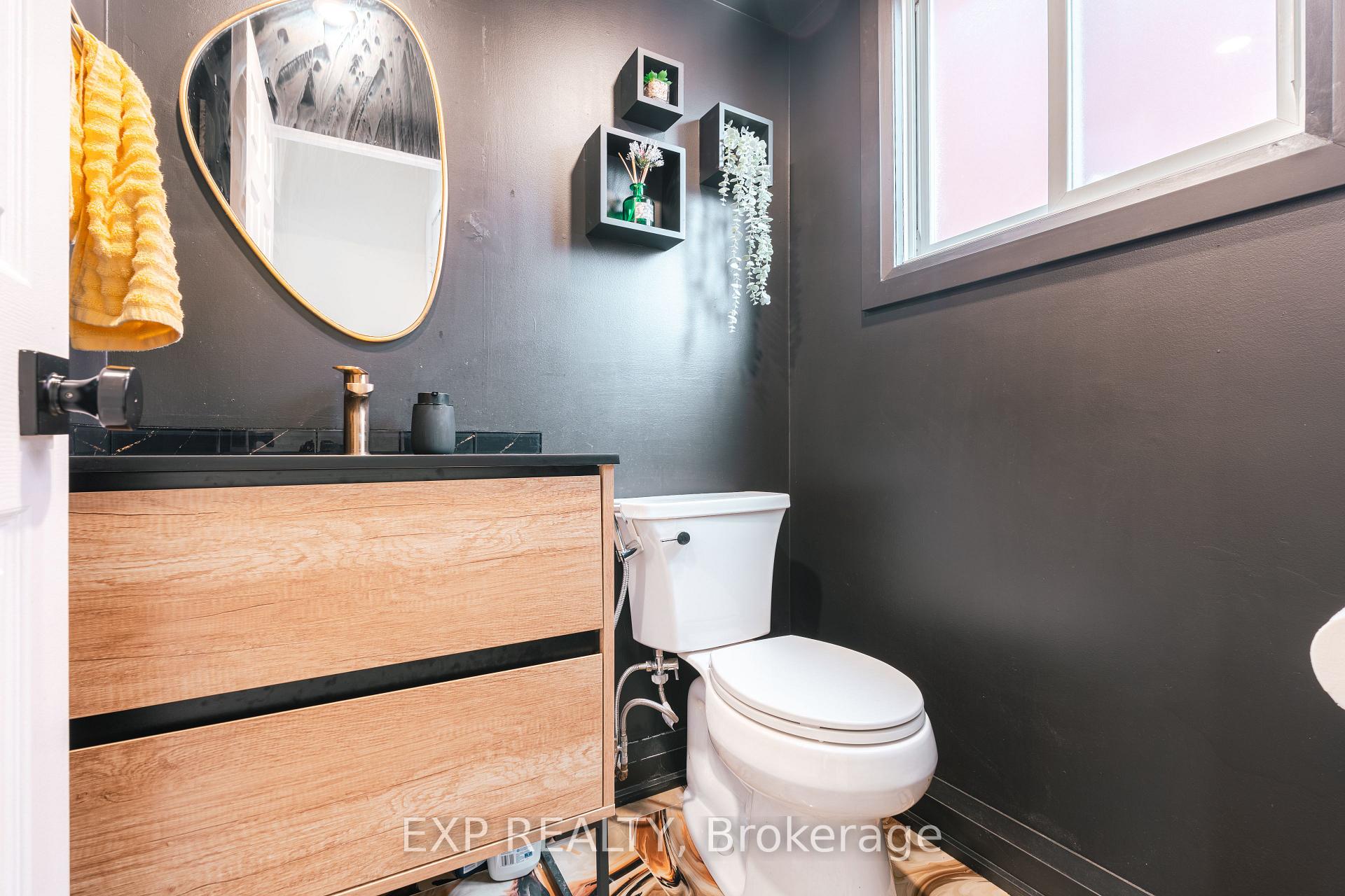 Photo 14 of 12 Fieldnest Crescent, Whitby, Rolling Acres — HOMEH