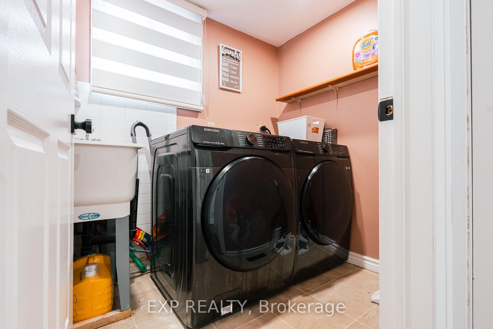 Photo 15 of 12 Fieldnest Crescent, Whitby, Rolling Acres — HOMEH