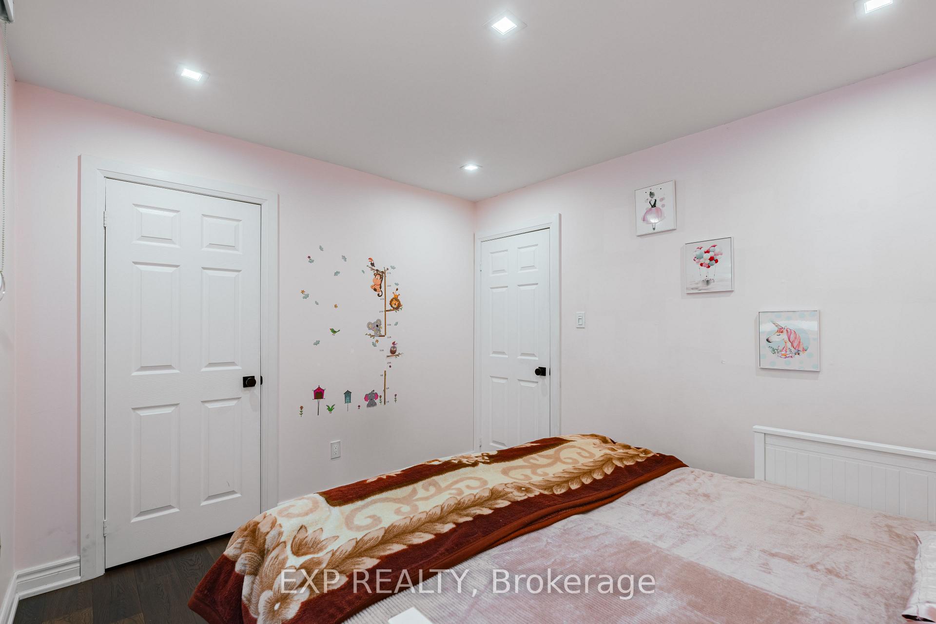 Photo 25 of 12 Fieldnest Crescent, Whitby, Rolling Acres — HOMEH