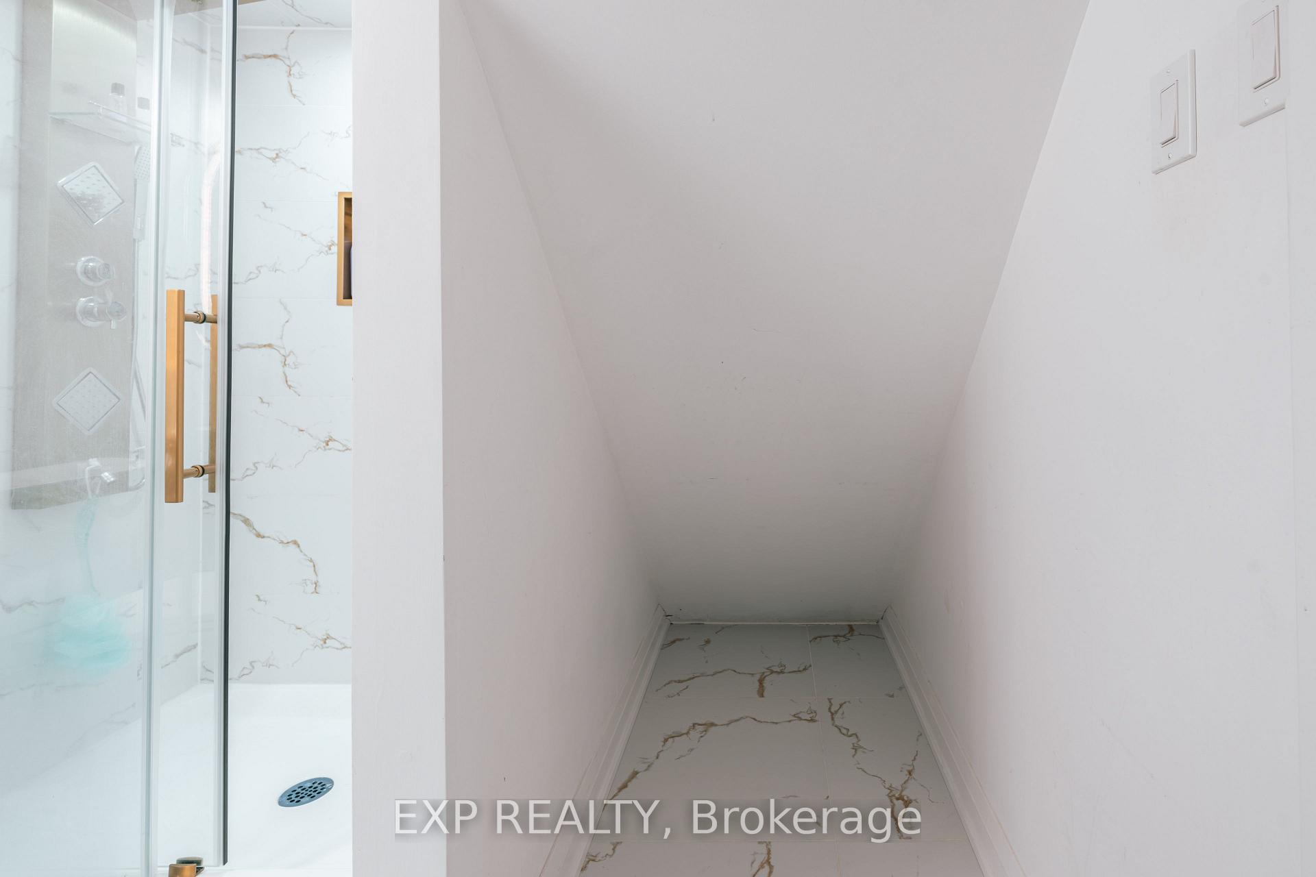 Photo 31 of 12 Fieldnest Crescent, Whitby, Rolling Acres — HOMEH