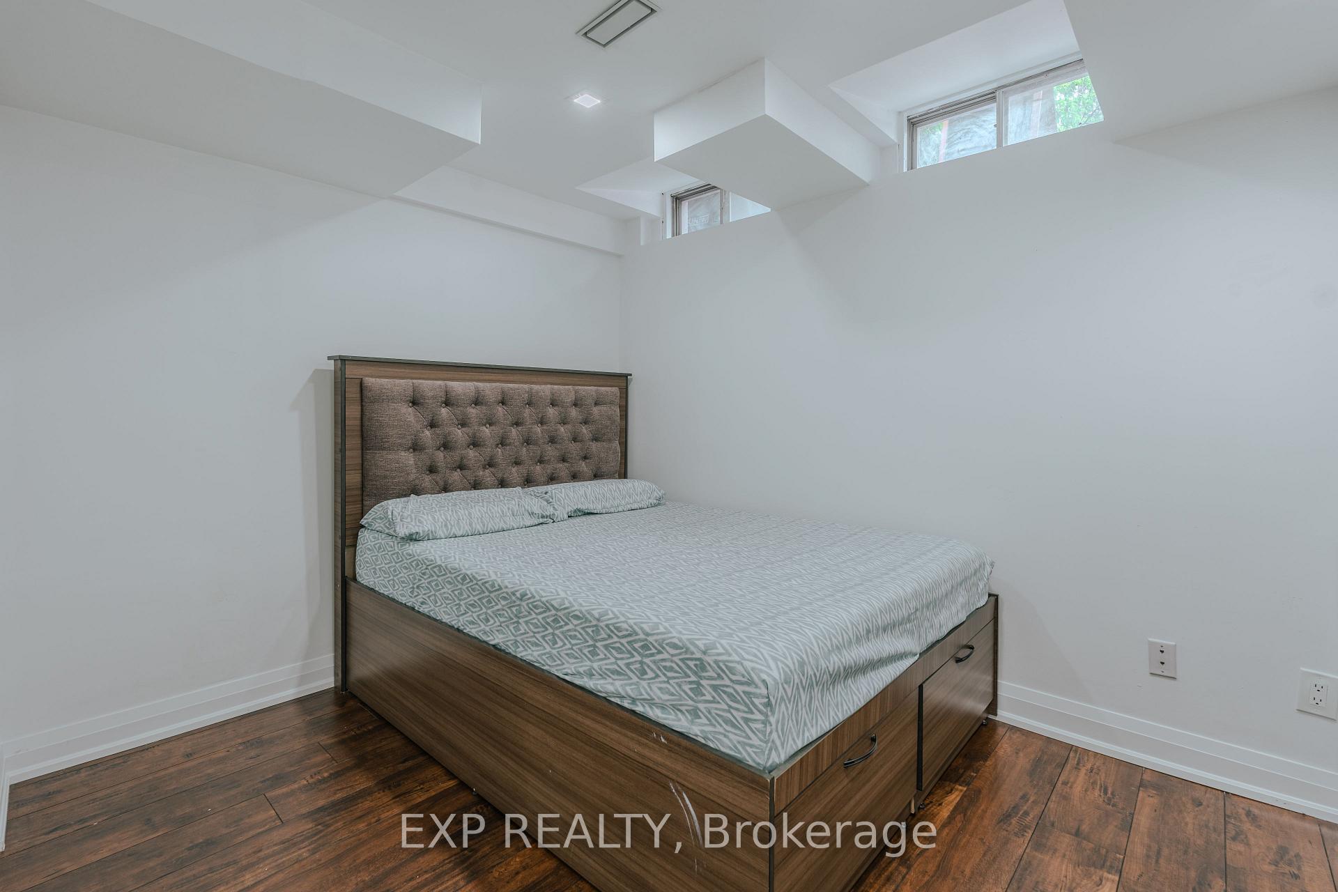 Photo 35 of 12 Fieldnest Crescent, Whitby, Rolling Acres — HOMEH