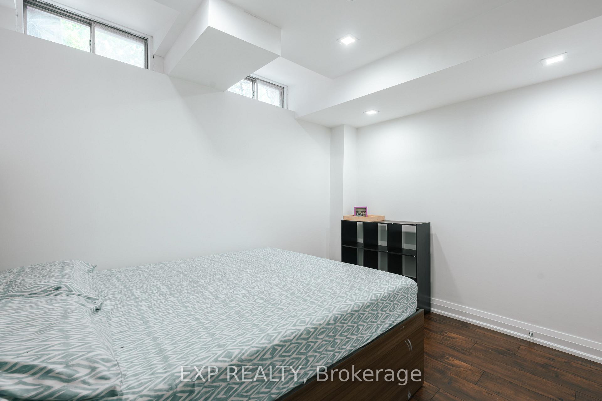 Photo 36 of 12 Fieldnest Crescent, Whitby, Rolling Acres — HOMEH