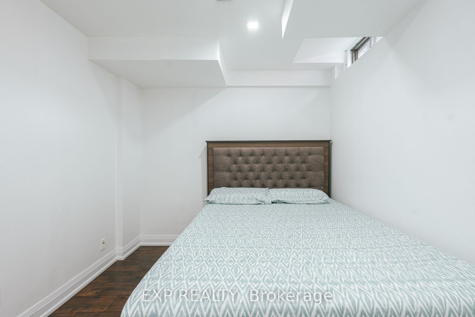 Photo 37 of 12 Fieldnest Crescent, Whitby, Rolling Acres — HOMEH