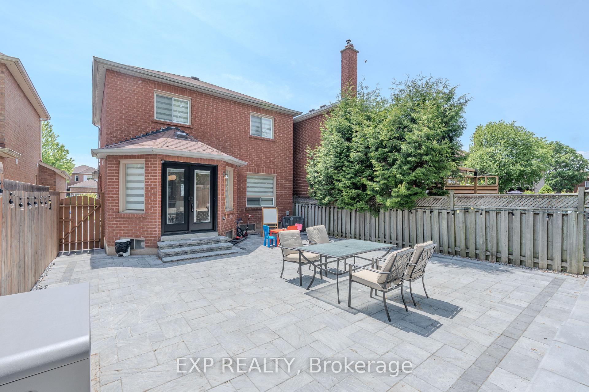 Photo 39 of 12 Fieldnest Crescent, Whitby, Rolling Acres — HOMEH