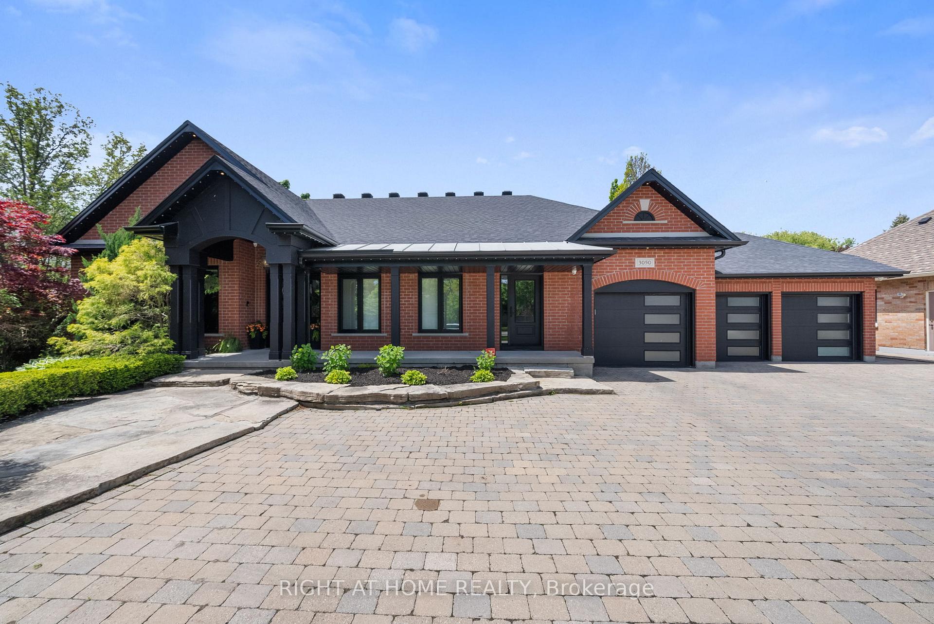 Front of 3050 Cochrane Street