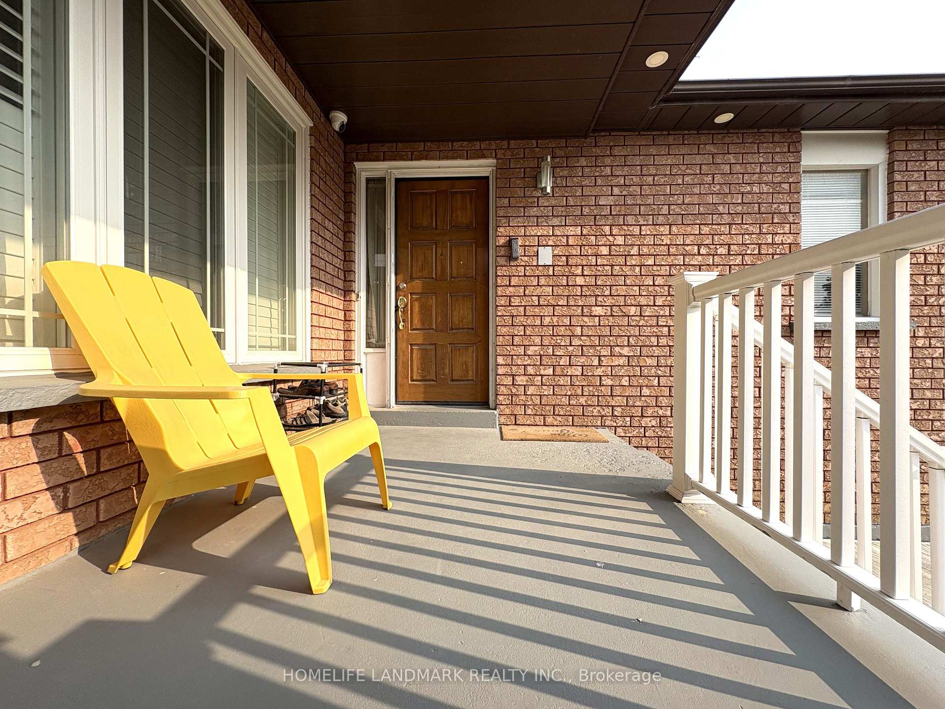 Photo 5 of 42 Lamp Crescent, Vaughan, West Woodbridge — HOMEH