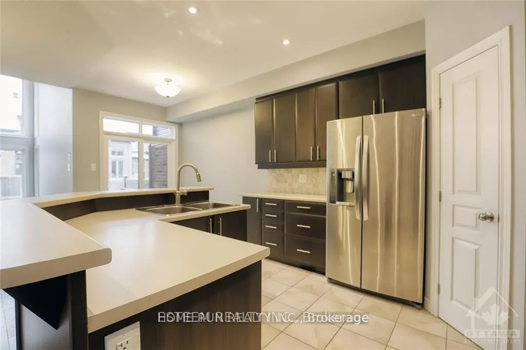 Photo 7 of 210 Cooks Mill Crescent, Ottawa, Riverside South — HOMEH