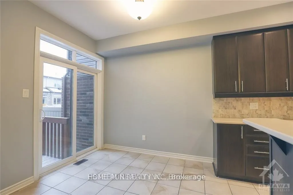 Photo 10 of 210 Cooks Mill Crescent, Ottawa, Riverside South — HOMEH
