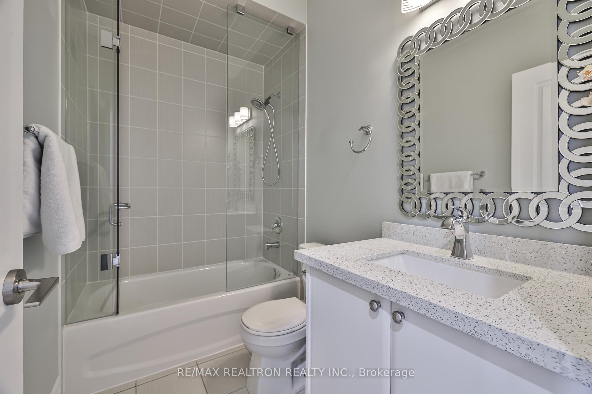 Photo 19 of 123 Golden Trail, Vaughan, Patterson — HOMEH