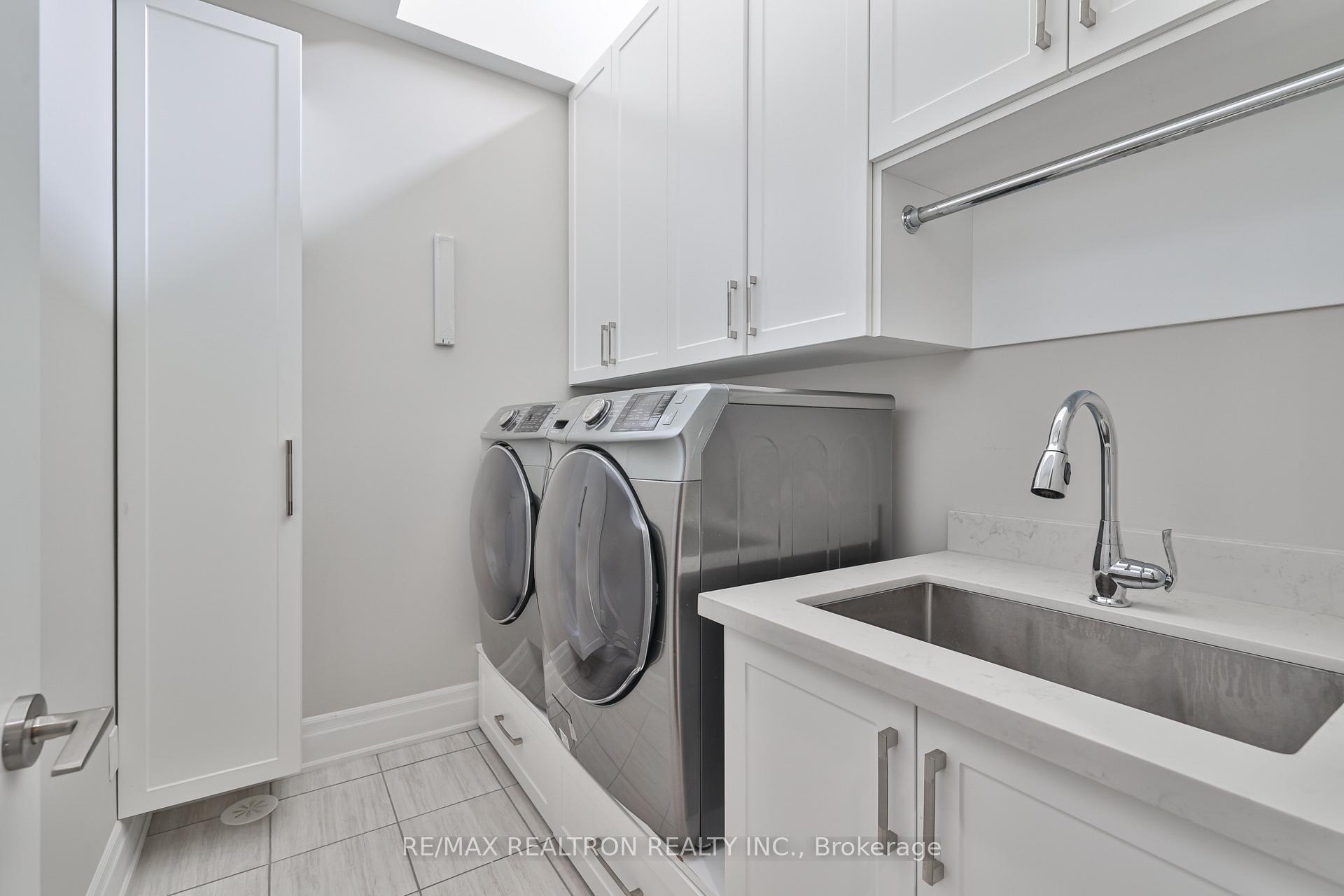 Photo 21 of 123 Golden Trail, Vaughan, Patterson — HOMEH