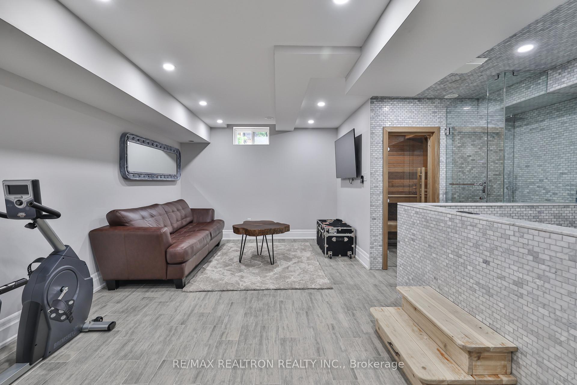 Photo 26 of 123 Golden Trail, Vaughan, Patterson — HOMEH