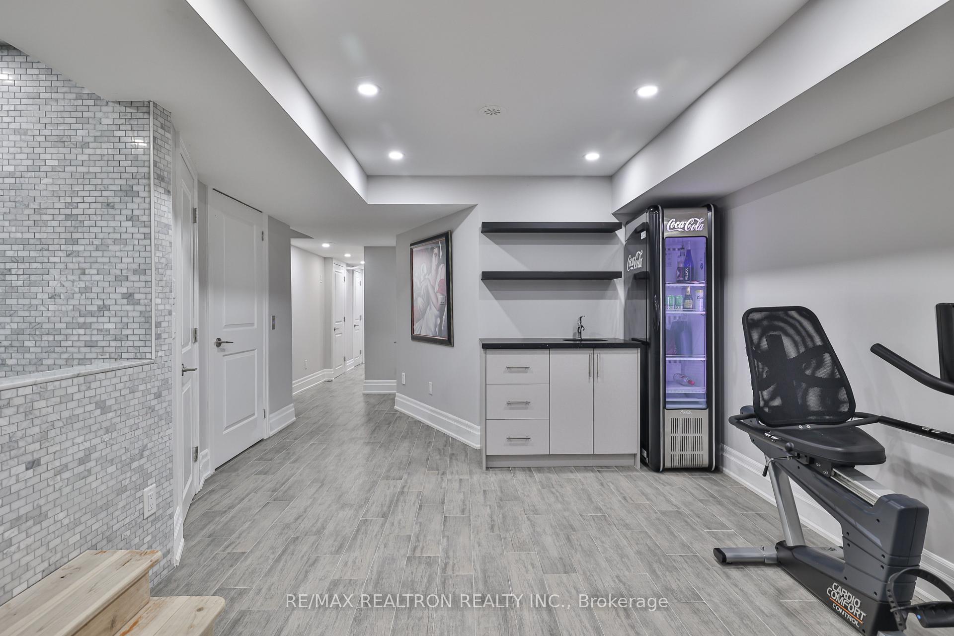 Photo 27 of 123 Golden Trail, Vaughan, Patterson — HOMEH