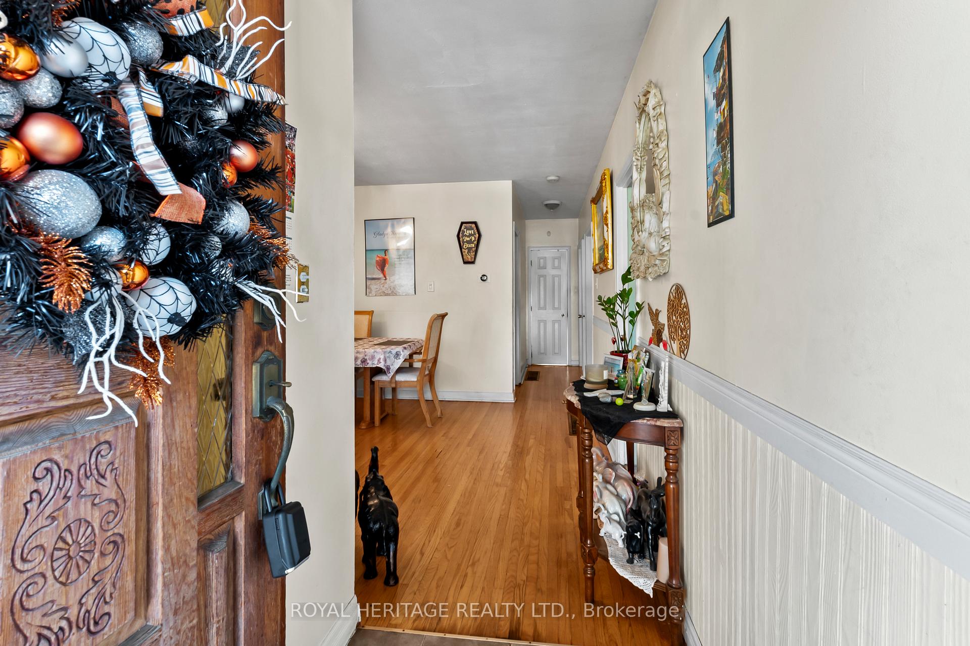 Photo 2 of 42 Billingsgate Crescent, Ajax, South East — HOMEH