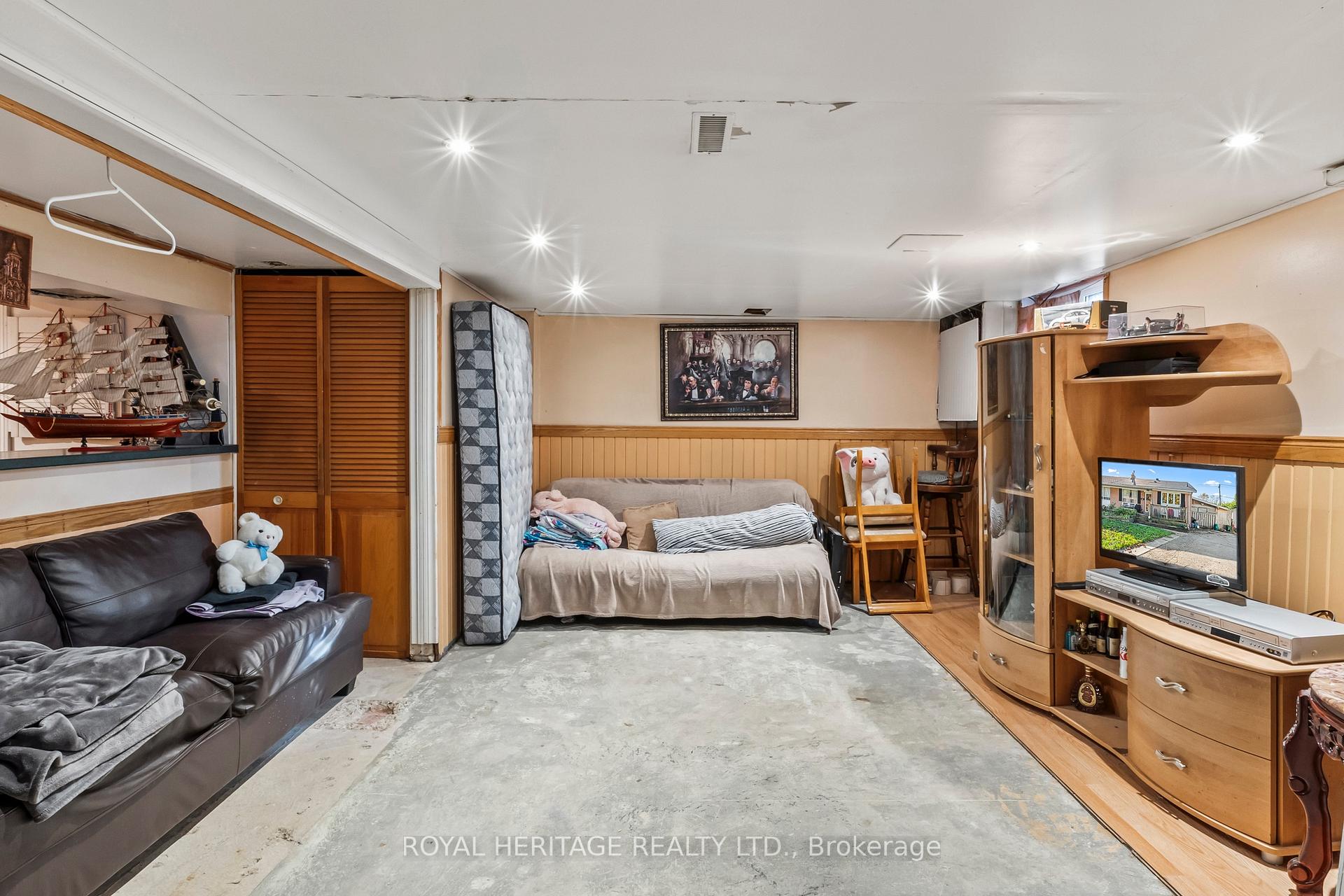 Photo 20 of 42 Billingsgate Crescent, Ajax, South East — HOMEH