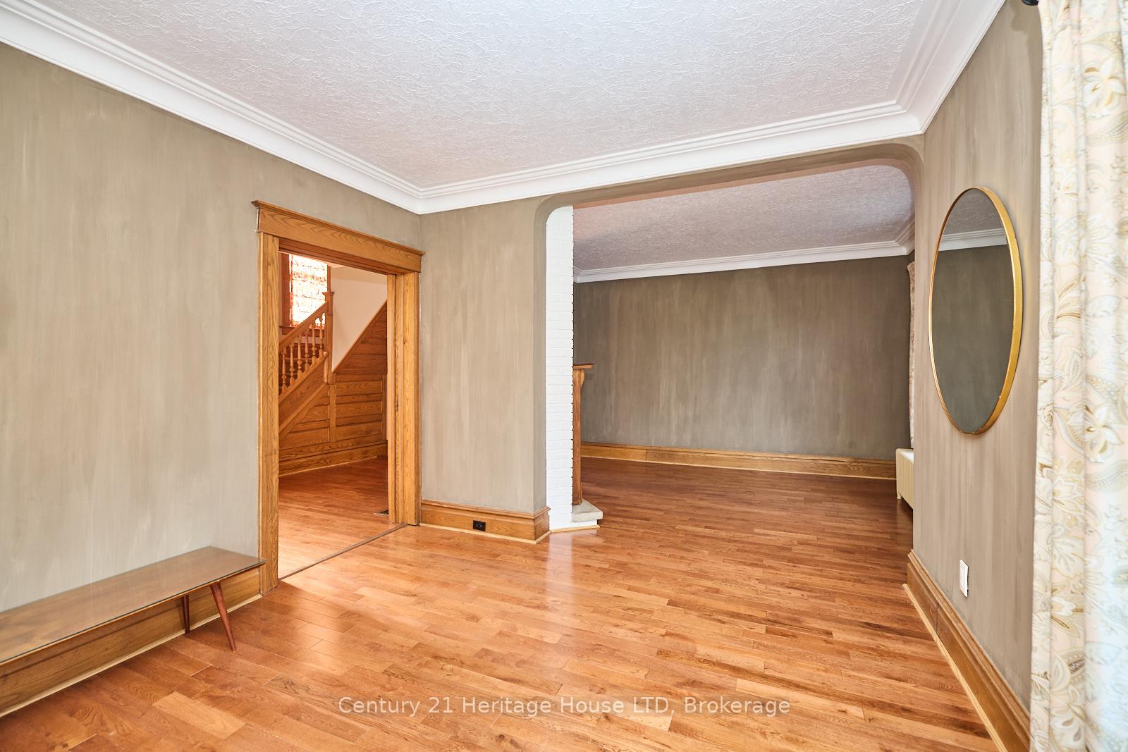 Photo 12 of 83 Maple Avenue, Welland, Broadway — HOMEH