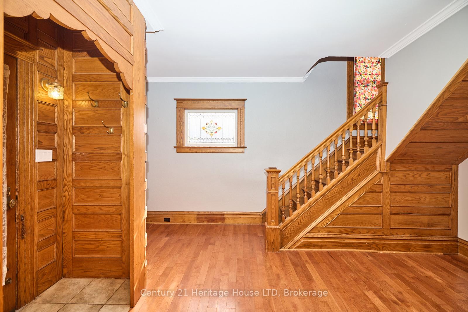 Photo 14 of 83 Maple Avenue, Welland, Broadway — HOMEH