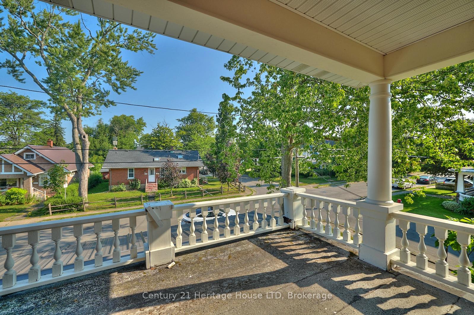 Photo 25 of 83 Maple Avenue, Welland, Broadway — HOMEH