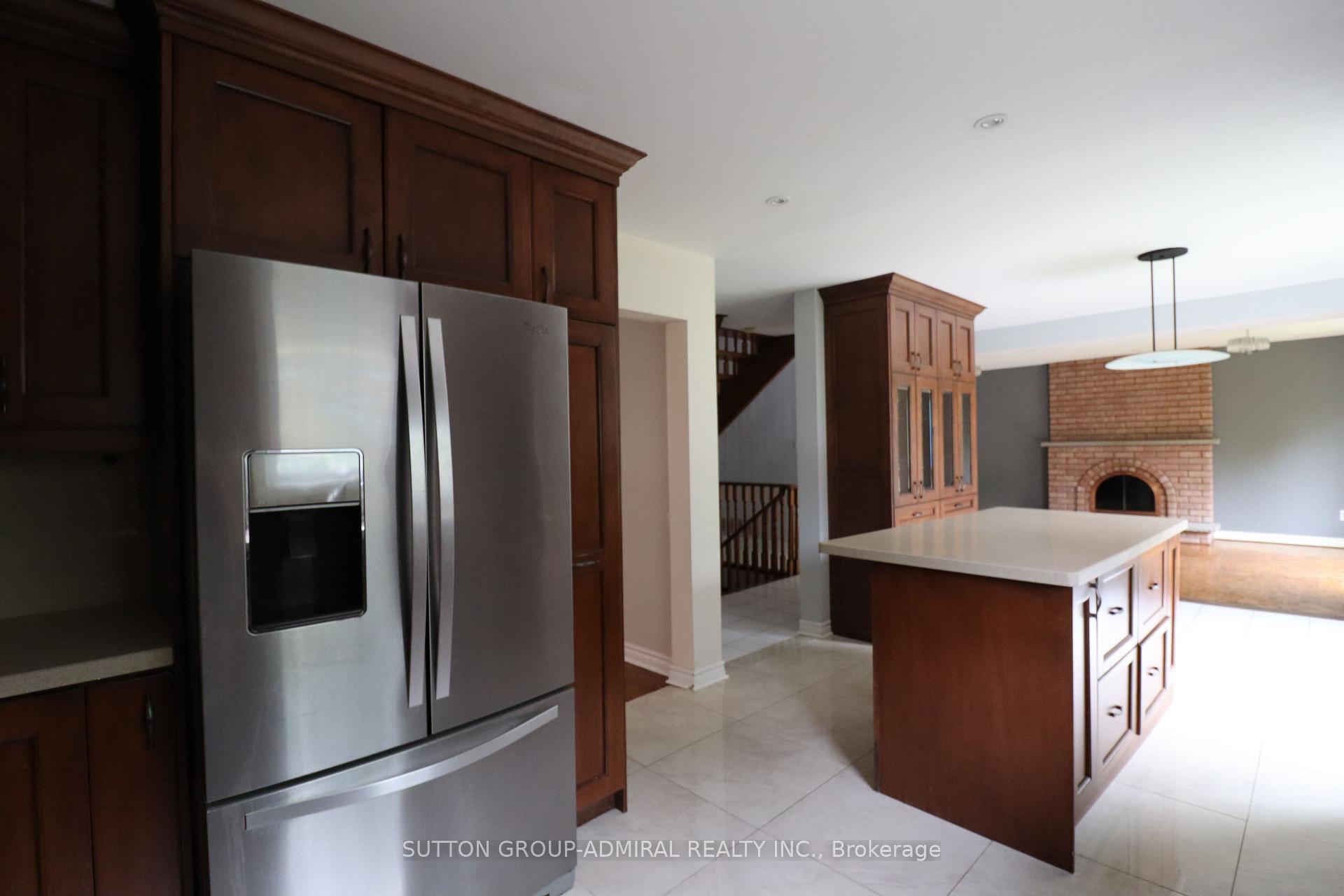 Photo 10 of 152 Grenadier Crescent, Vaughan, Beverley Glen — HOMEH