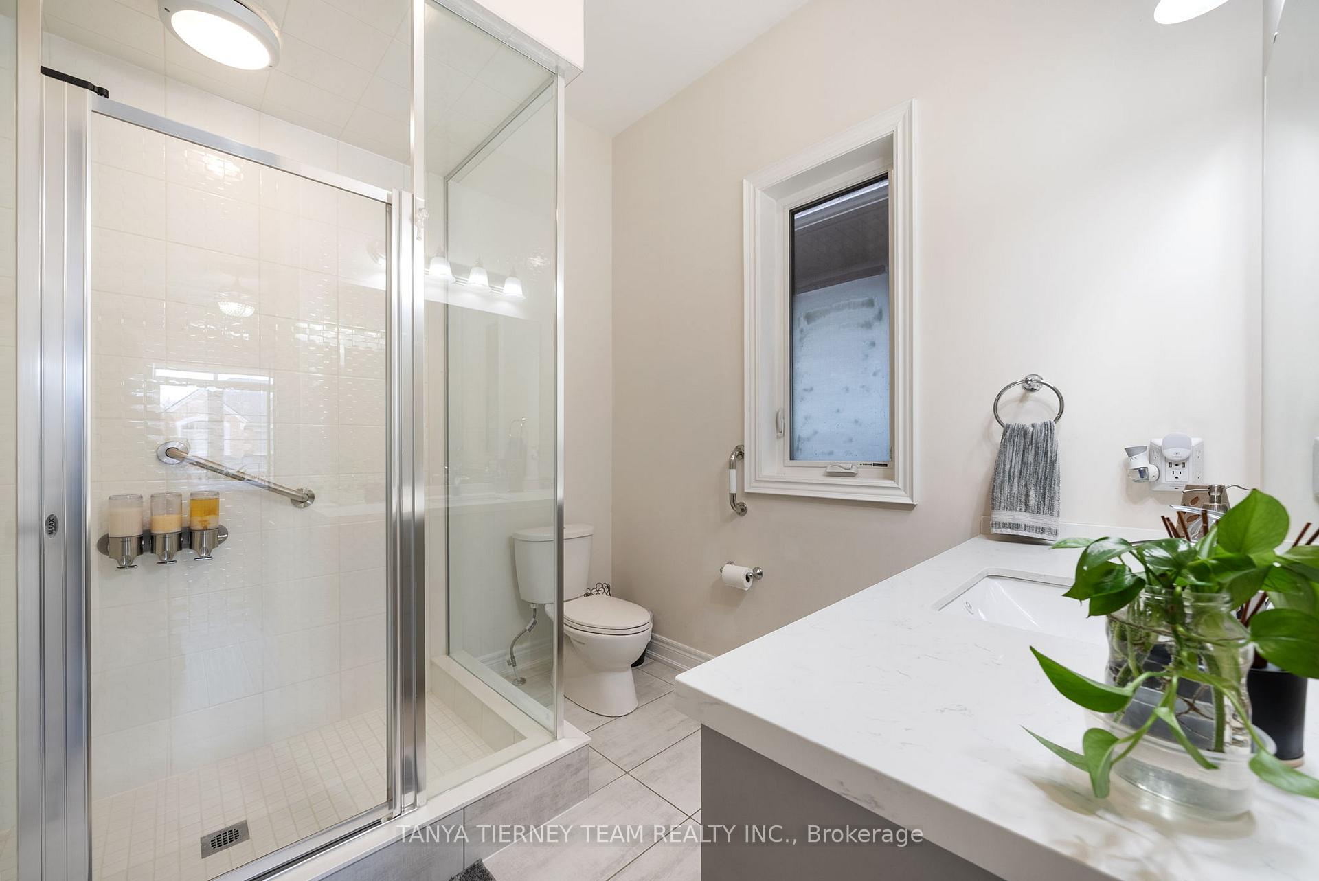 Photo 36 of 52 Blenheim Circle, Whitby, Williamsburg — HOMEH