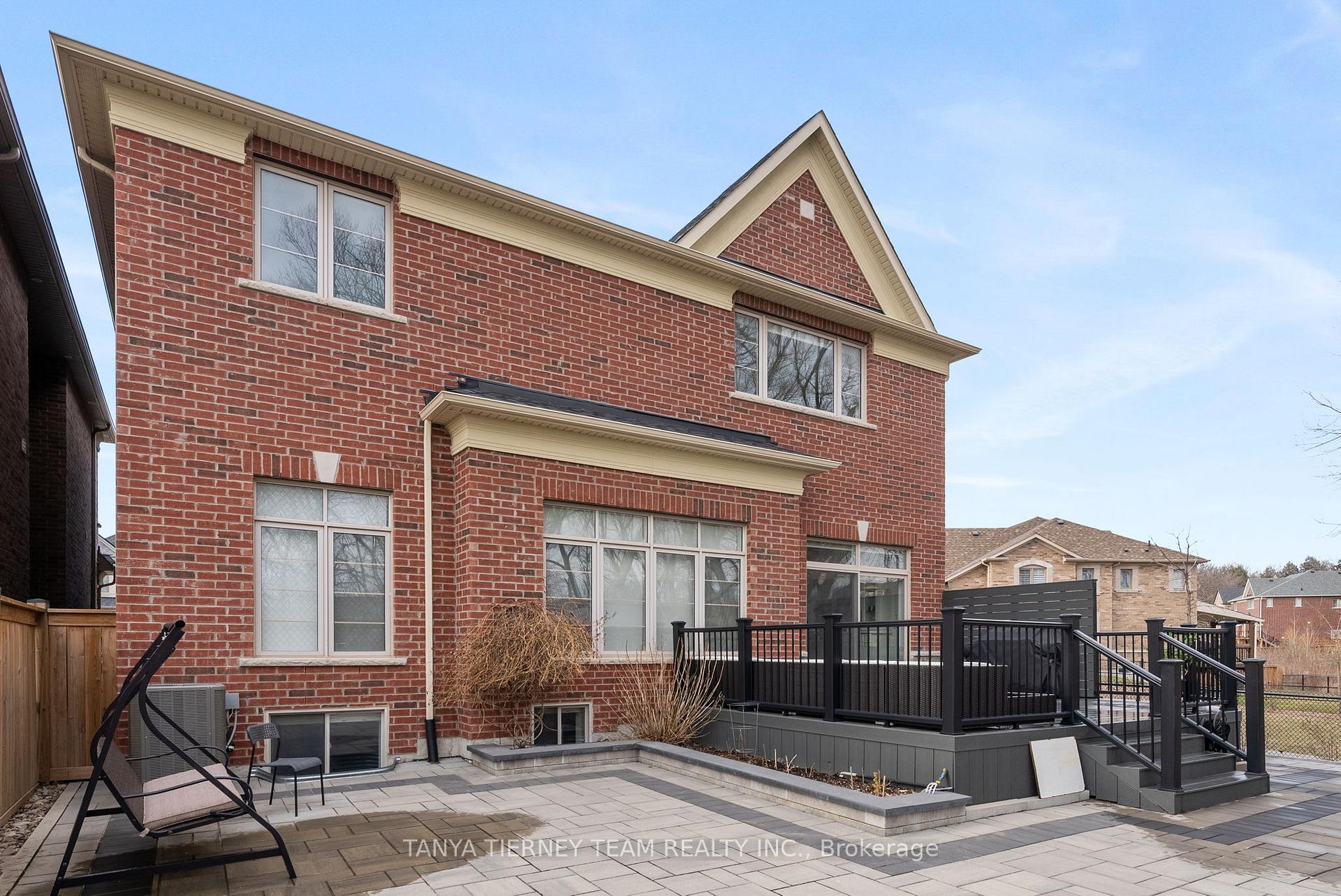 Photo 46 of 52 Blenheim Circle, Whitby, Williamsburg — HOMEH