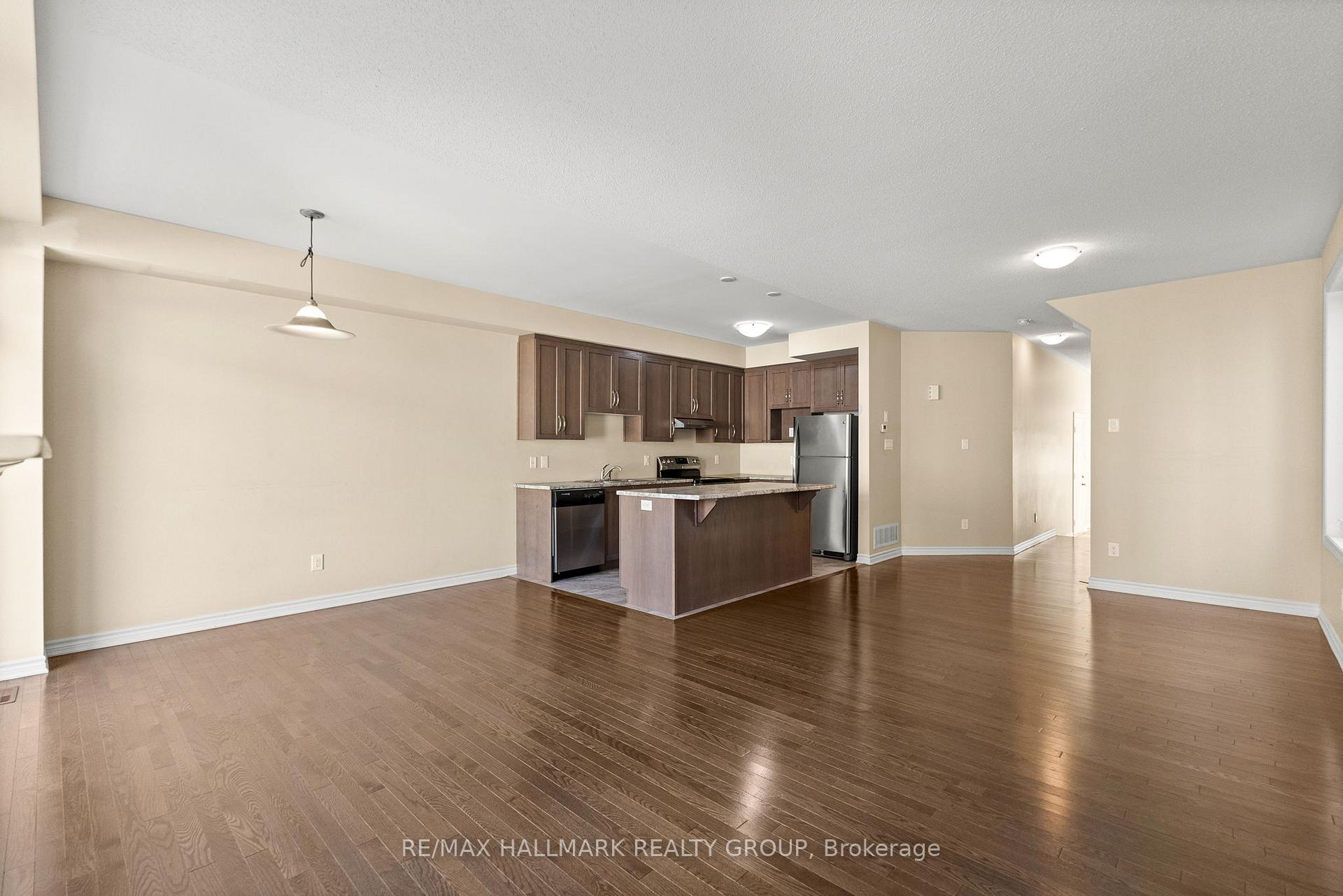 Photo 7 of 562 Via Mattino Way, Ottawa, Barrhaven - Longfields — HOMEH