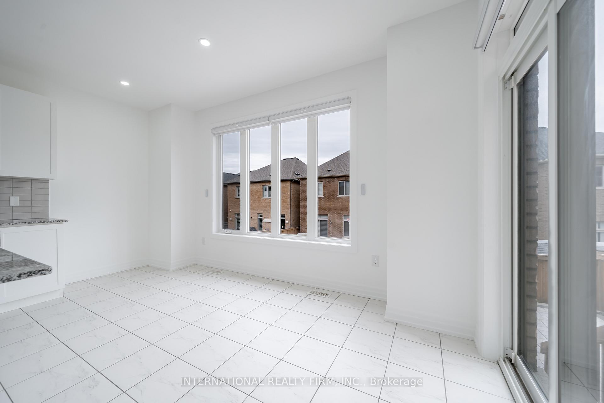 Photo 3 of 22 Lockton Street, Whitby, Rural Whitby — HOMEH