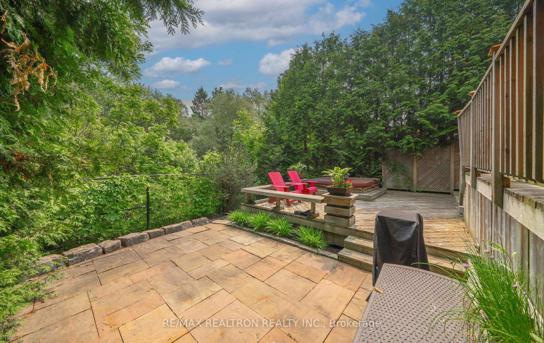 Photo 2 of 53 Hefhill Court, Vaughan, Crestwood-Springfarm-Yorkhill — HOMEH
