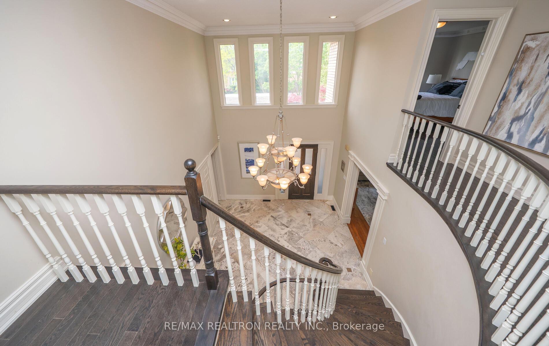 Photo 22 of 53 Hefhill Court, Vaughan, Crestwood-Springfarm-Yorkhill — HOMEH