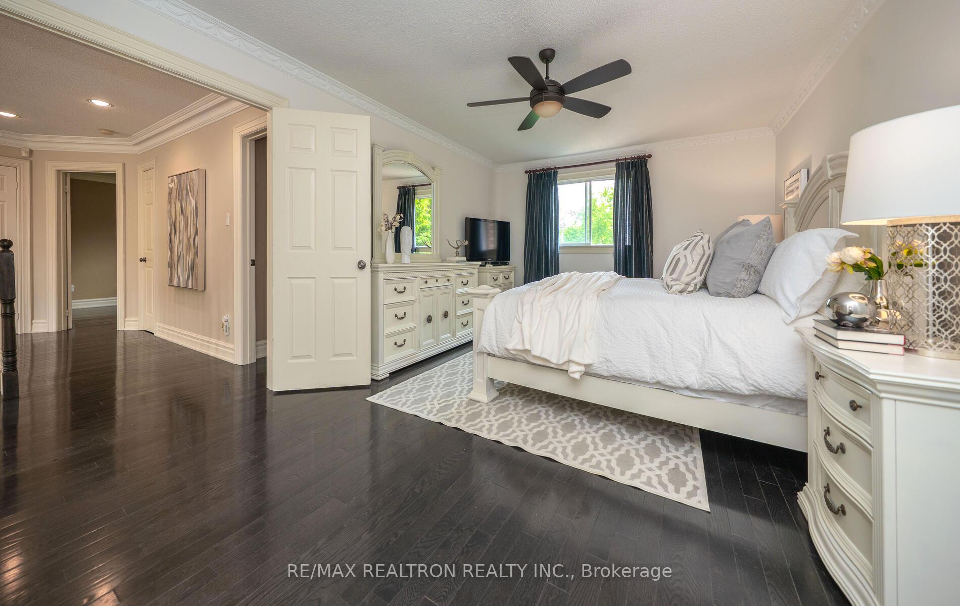 Photo 24 of 53 Hefhill Court, Vaughan, Crestwood-Springfarm-Yorkhill — HOMEH