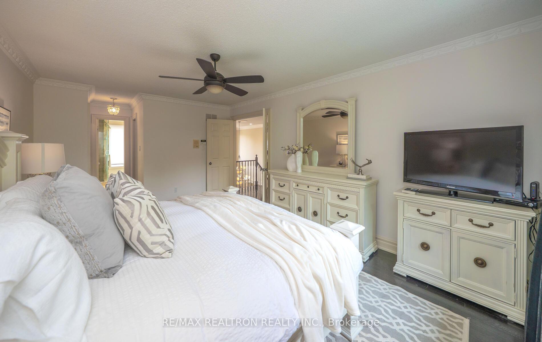 Photo 25 of 53 Hefhill Court, Vaughan, Crestwood-Springfarm-Yorkhill — HOMEH